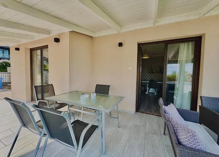 Apartman Azur 3 - Panoramic Escape *
