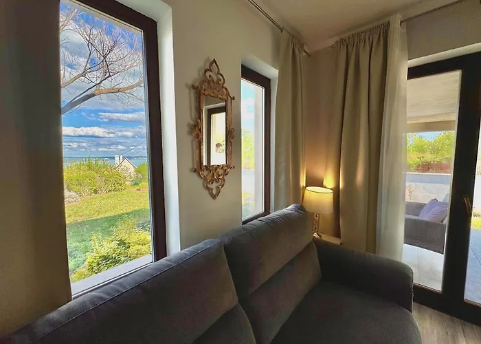 Azur 3 - Panoramic Escape Apartman Balatonalmádi