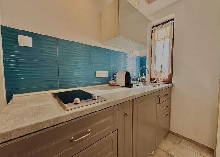 Azur 3 - Panoramic Escape Apartman *