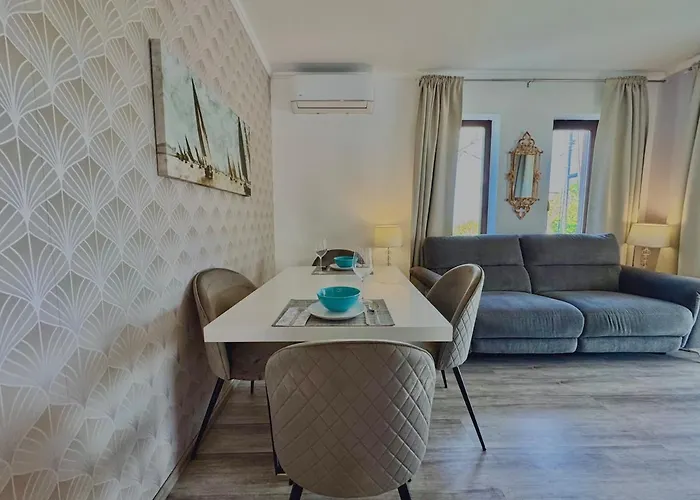 Apartman Azur 3 - Panoramic Escape