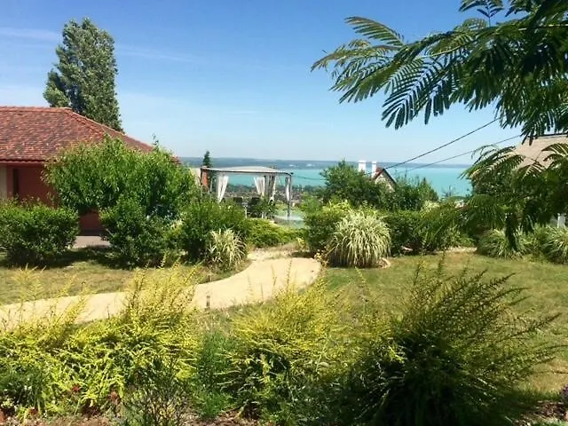 Azur 3 - Panoramic Escape Apartman