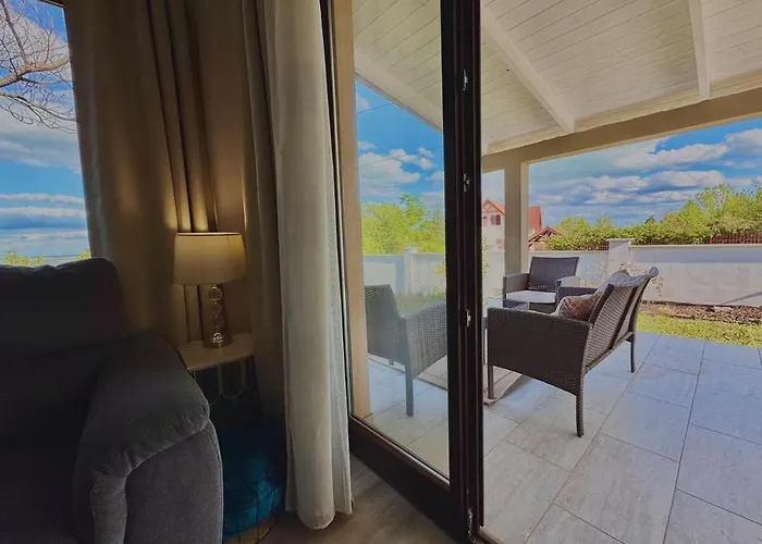 Apartman Azur 3 - Panoramic Escape